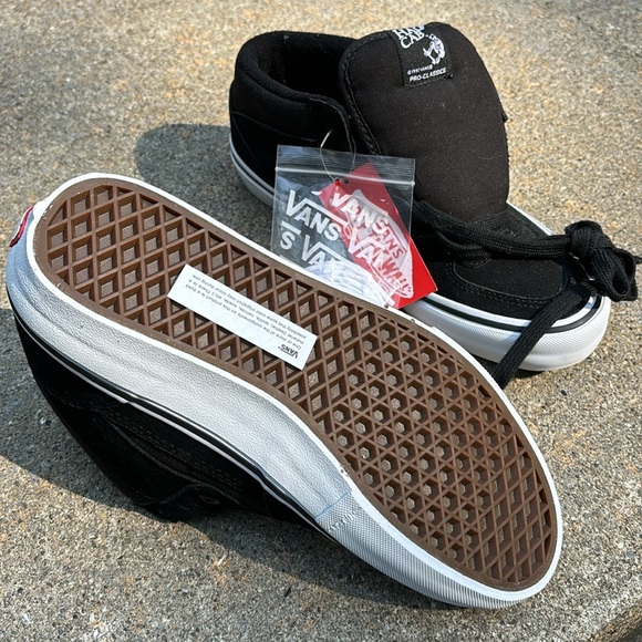 Vans Sk8-Hi Pro Black/White·Half Cab suede new no tags size men 8 womens 9 - Picture 3 of 5